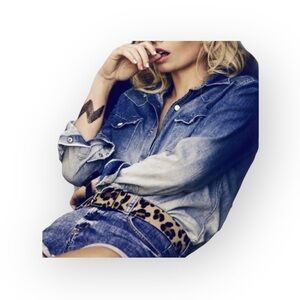 new True Religion ʊ Lucy Denim Button Down Western Inspired Shirt ʊ Sundance XS